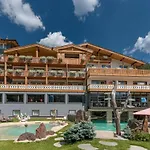 Croce Bianca Leisure &