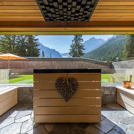 Croce Bianca Leisure & Canazei