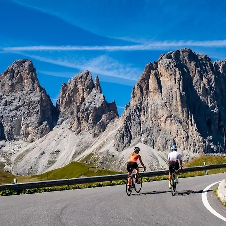 Croce Bianca Leisure & 4*