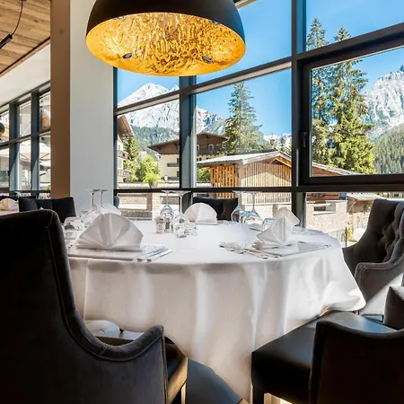 Croce Bianca Leisure & 4*