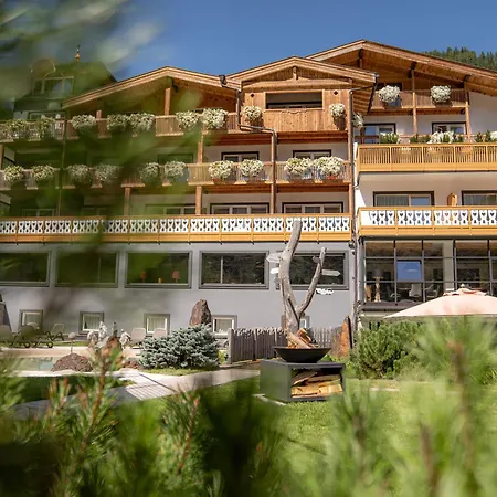 Croce Bianca Leisure &