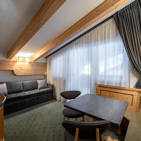 Croce Bianca Leisure & 4* Canazei