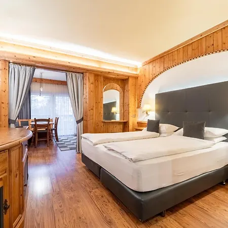 Croce Bianca Leisure & Szálloda 4*