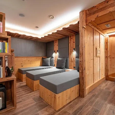 Croce Bianca Leisure & 4*