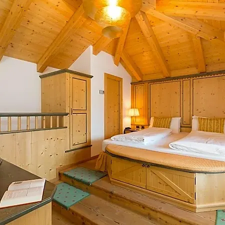 Croce Bianca Leisure & 4* Canazei