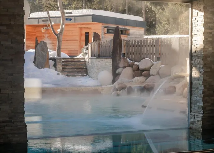 Hotel Croce Bianca Leisure & 4*