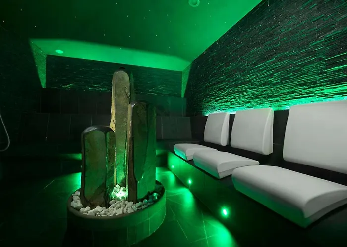 Hotel Croce Bianca Leisure & 4*