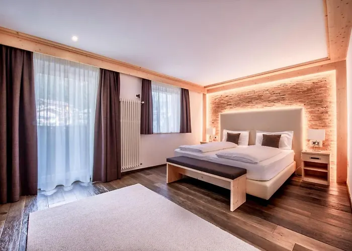 Croce Bianca Leisure & 4*