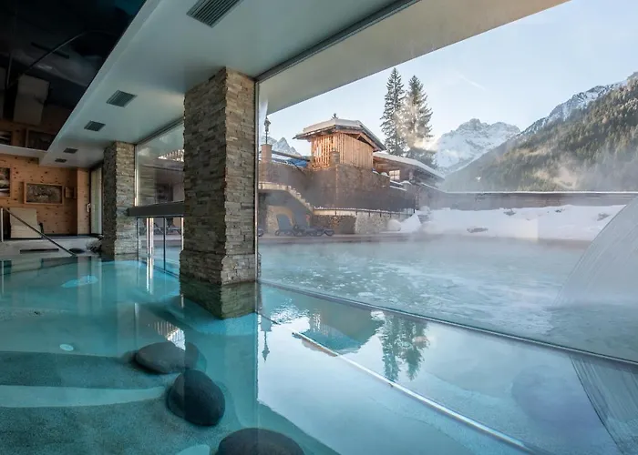 Croce Bianca Leisure & 4* Канацеї