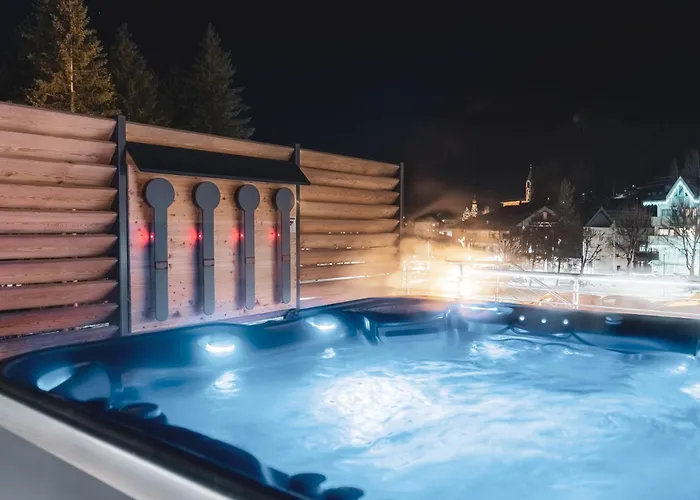 Hotel Croce Bianca Leisure & Canazei