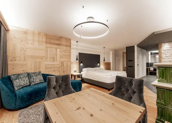 Croce Bianca Leisure & Hotel 4*