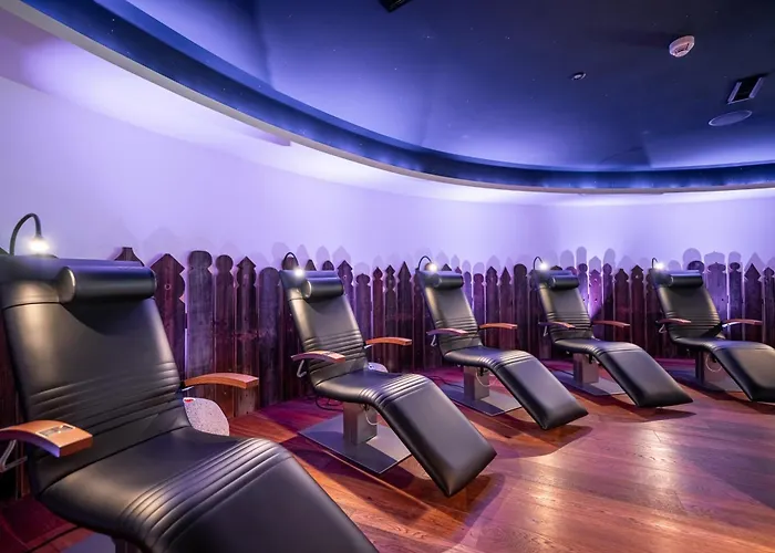 Готель Croce Bianca Leisure & Канацеї