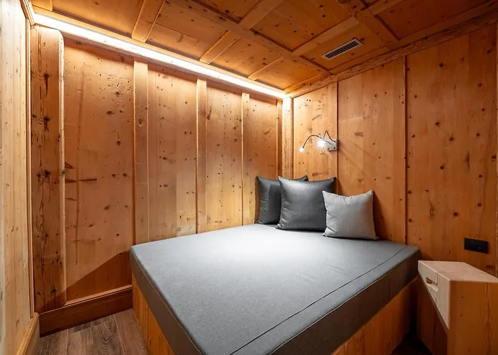 Croce Bianca Leisure & Готель 4*